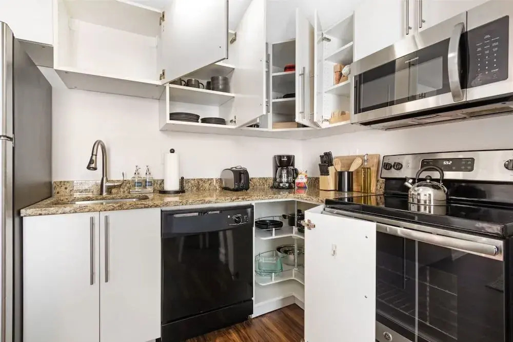 Roami at Clematis Street Lofts
