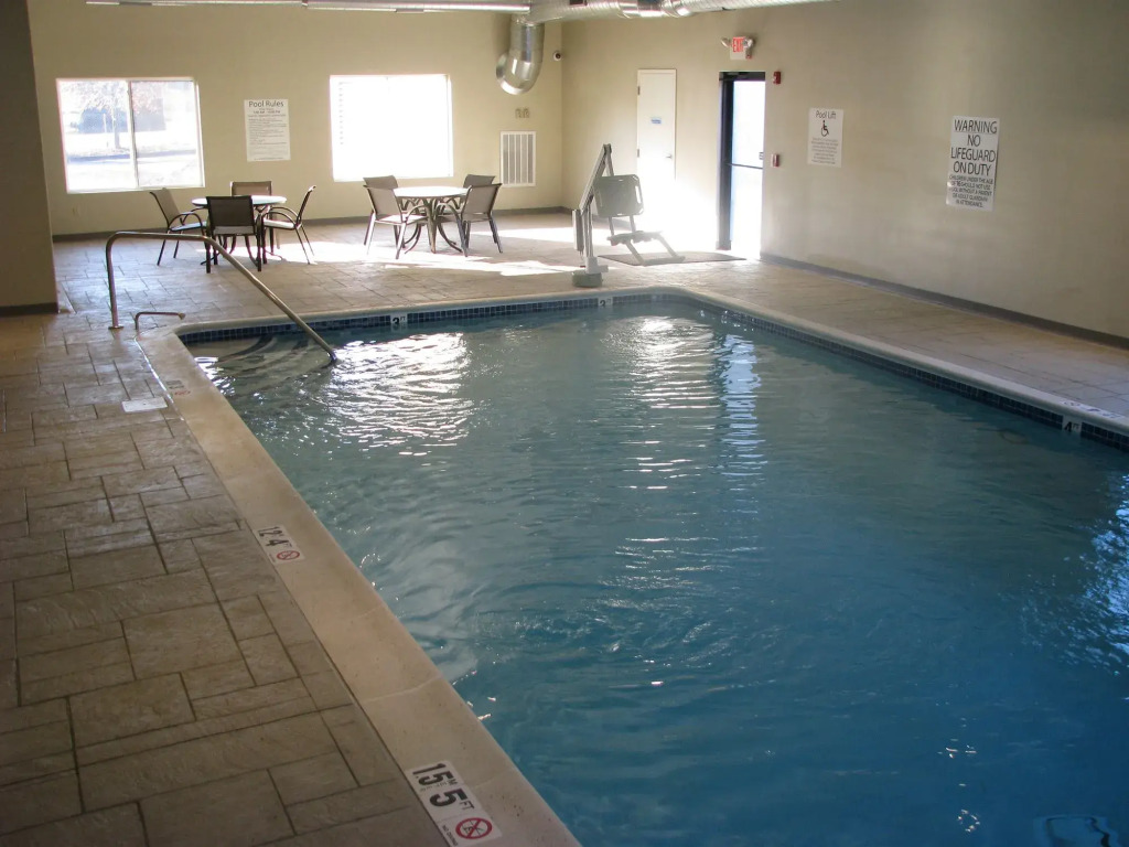 Holiday Inn Express Vernon-Manchester by IHG