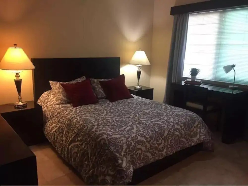 3 Bedroom House , 3 Pools & Gym home