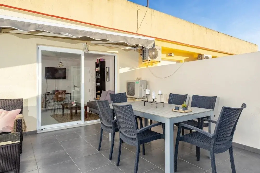 Beachside Penthouse in Los Boliches Ref 126