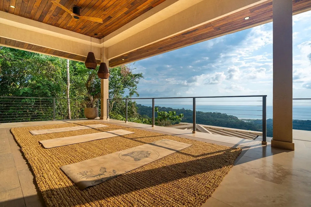 Riverstone Elevated Living Near Beach Town