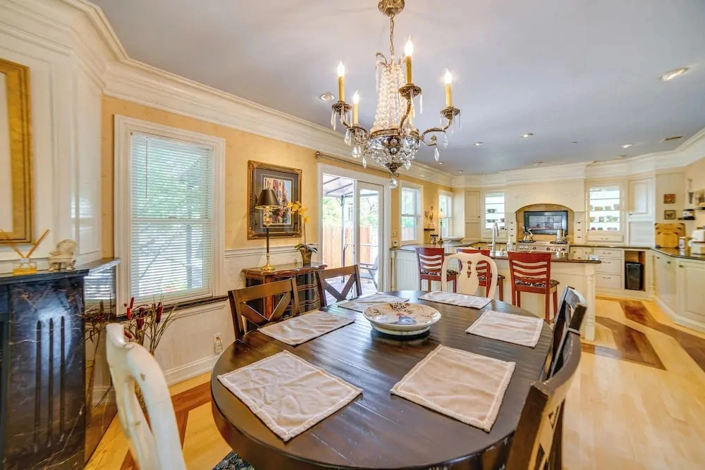 Charming Sonoma Wine Country Home Base w/ Extras