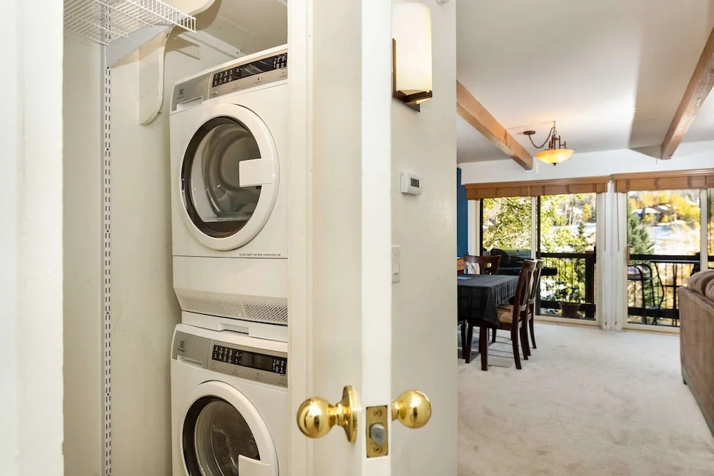 Woodbridge Condos by iTrip Aspen Snowmass