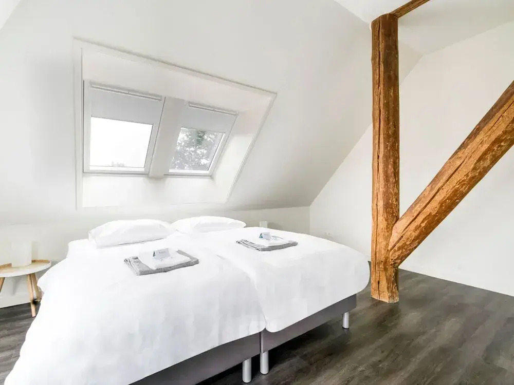 Spacious Farmhouse With Sauna, Hottub