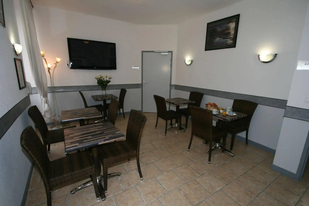 Le Petit Hôtel