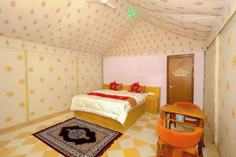 Desert Popular Resort & Camp
