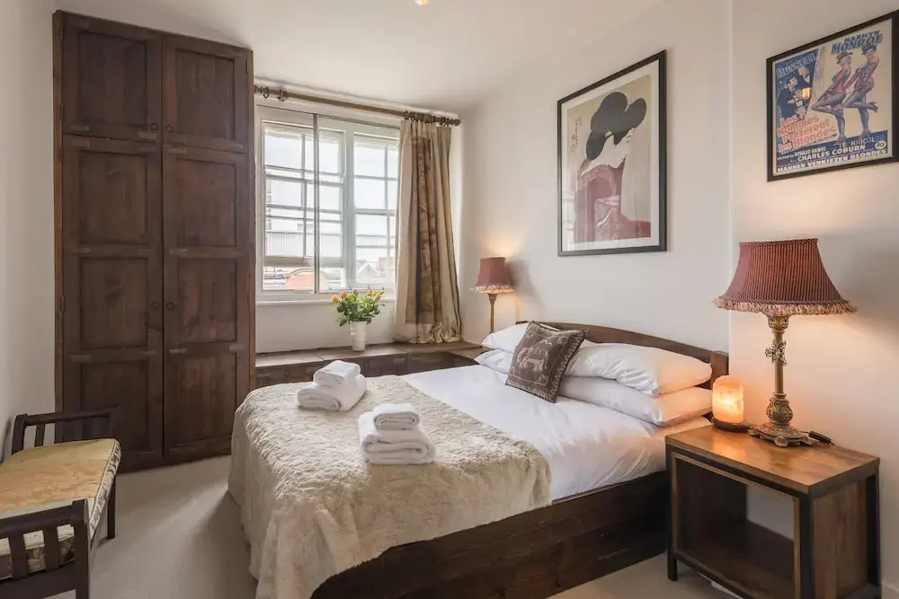 Bohemian home by Kings Cross