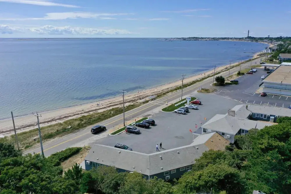 Breakwater Hotel