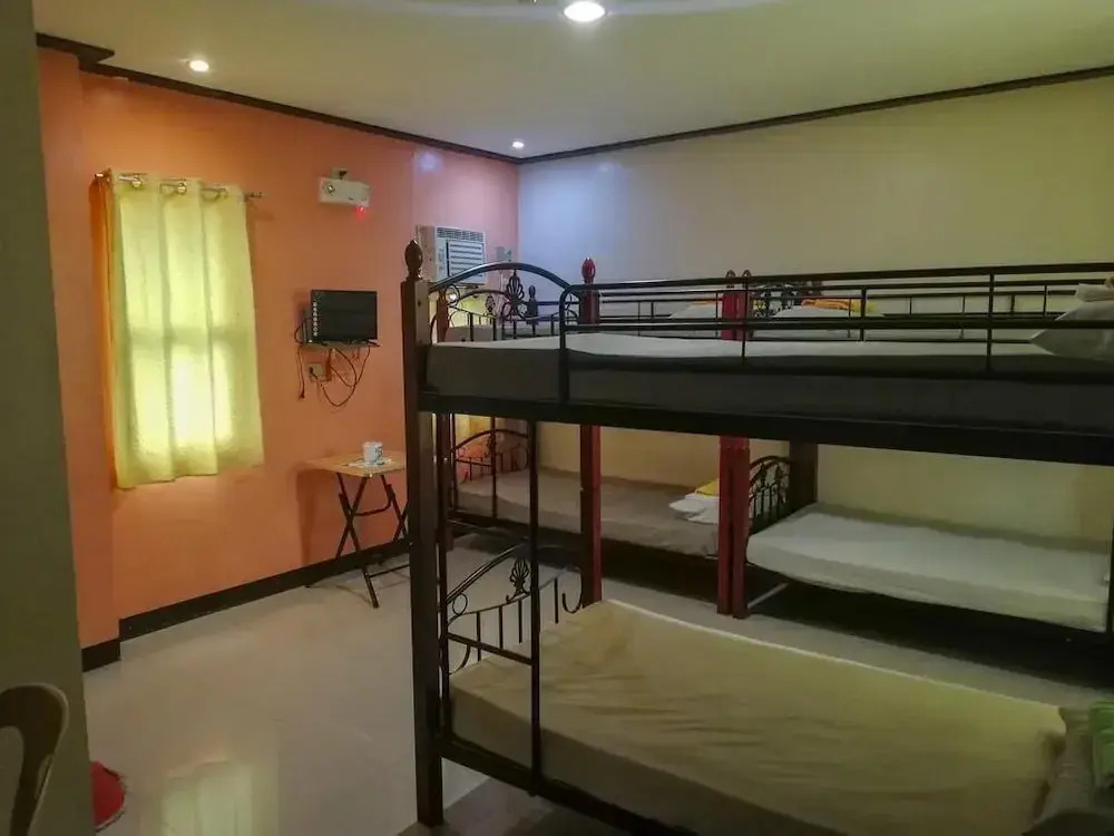 ROEXCIN Tourist Inn