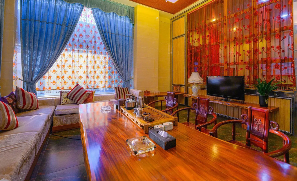 Yangshan Baoheng Business Hotel