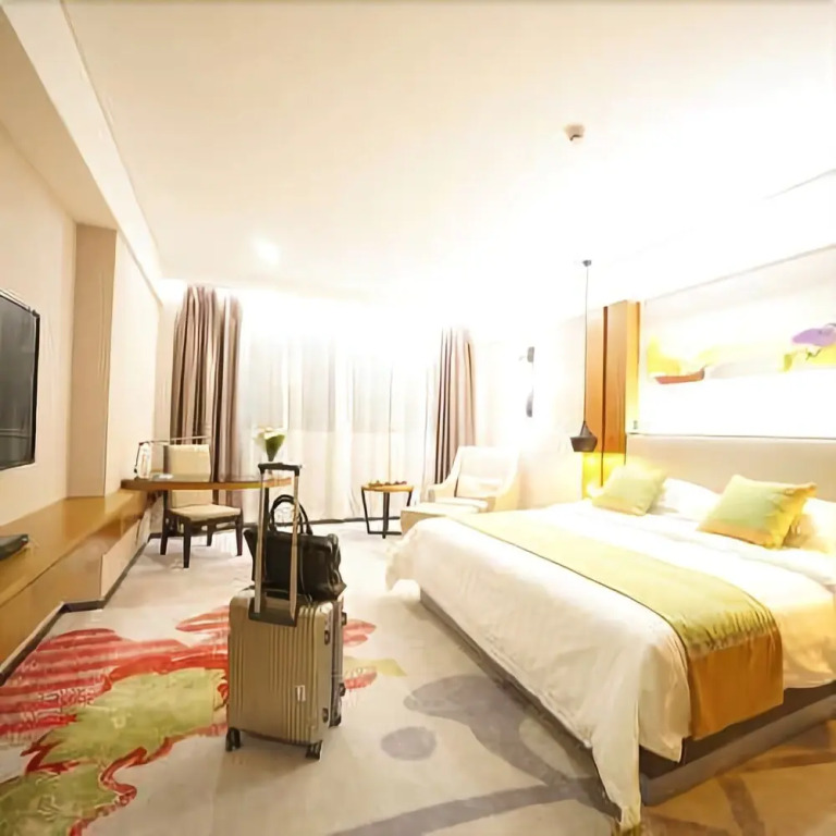 Elong Yam Hotel (Near Panyu Chimelong and Guangzhou South Railway Station)
