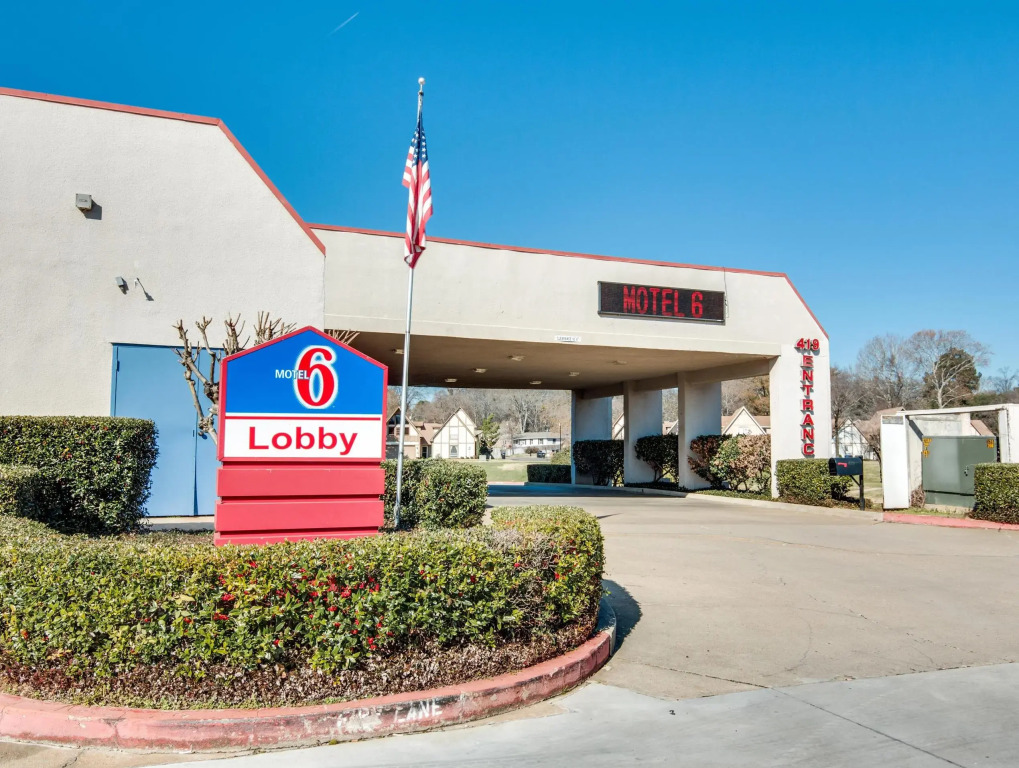 Motel 6-Longview, TX - North