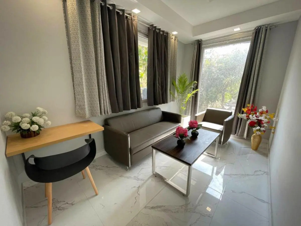 The Empire Rooms & Boutique Near Cyber City Gurgaon