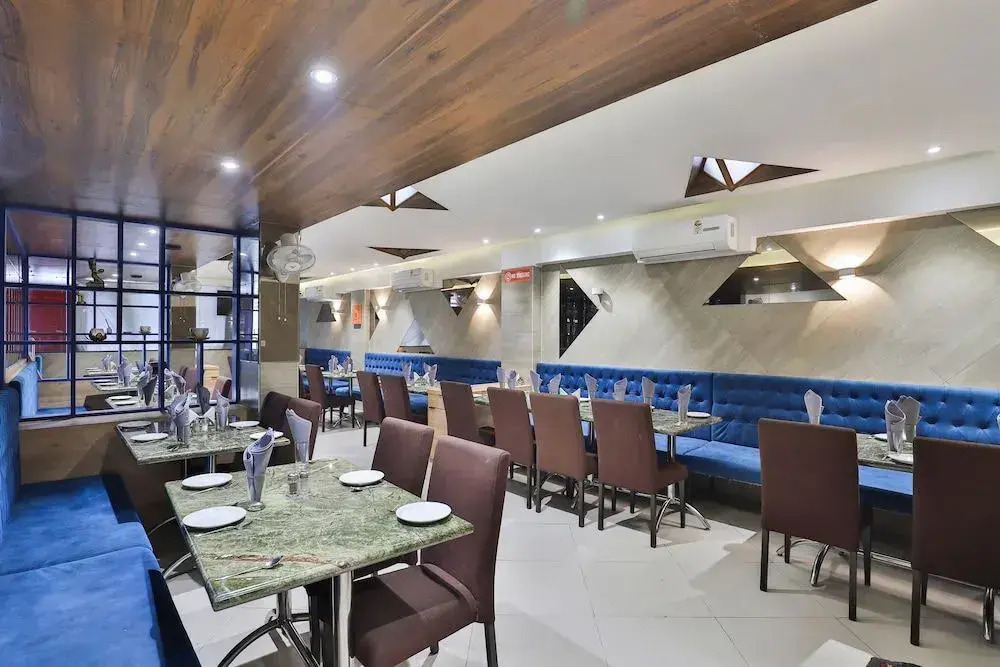 OYO 16675 Hotel Shri Krishna Inn