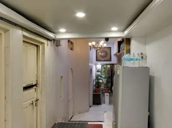 Hotel Ahuja