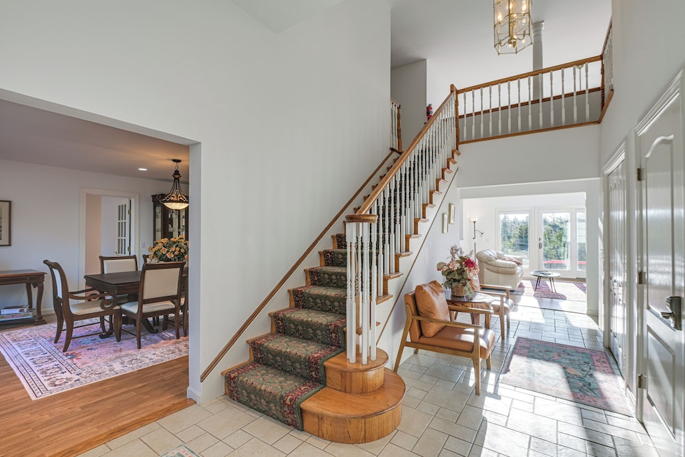 Acadia Adventure Base: 4,500-sq-ft Group Getaway