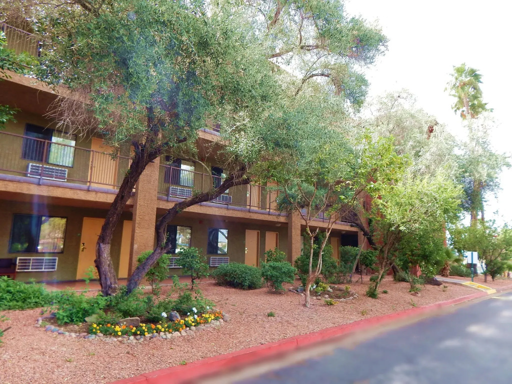 Ocotillo Apartments & Hotel