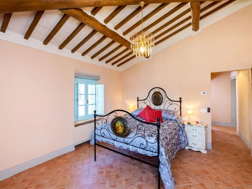 Villa in Castiglion Fiorentino with Private Swimming Pool