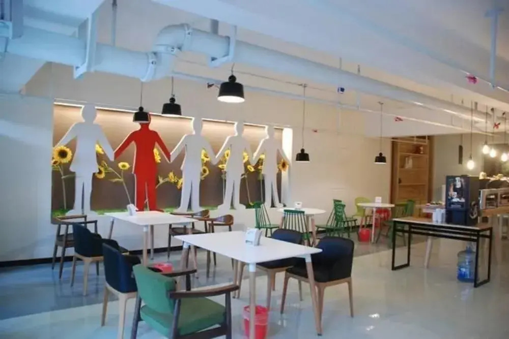 Yijia Room (Weifang Station)