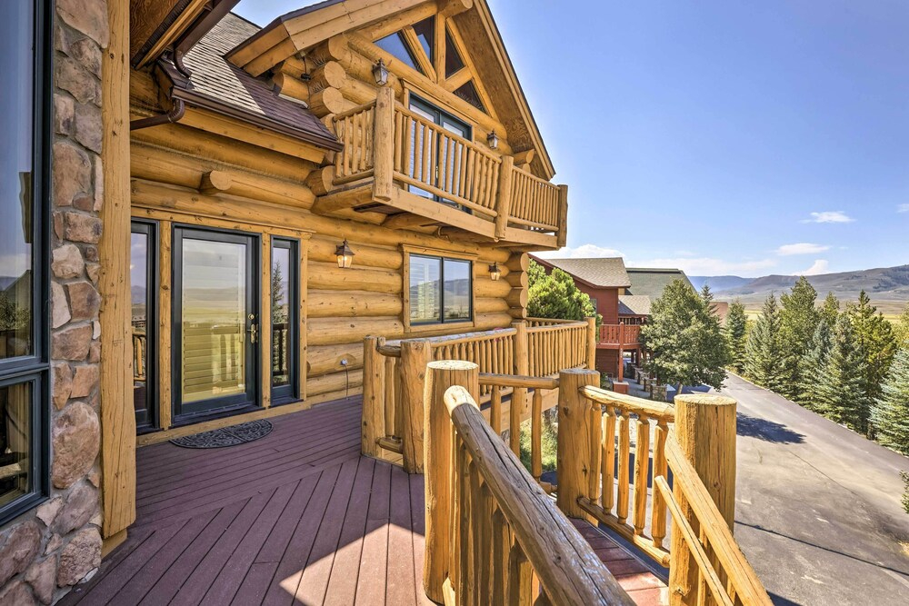 Skiing & Hiking Access: Spacious Granby Cabin!