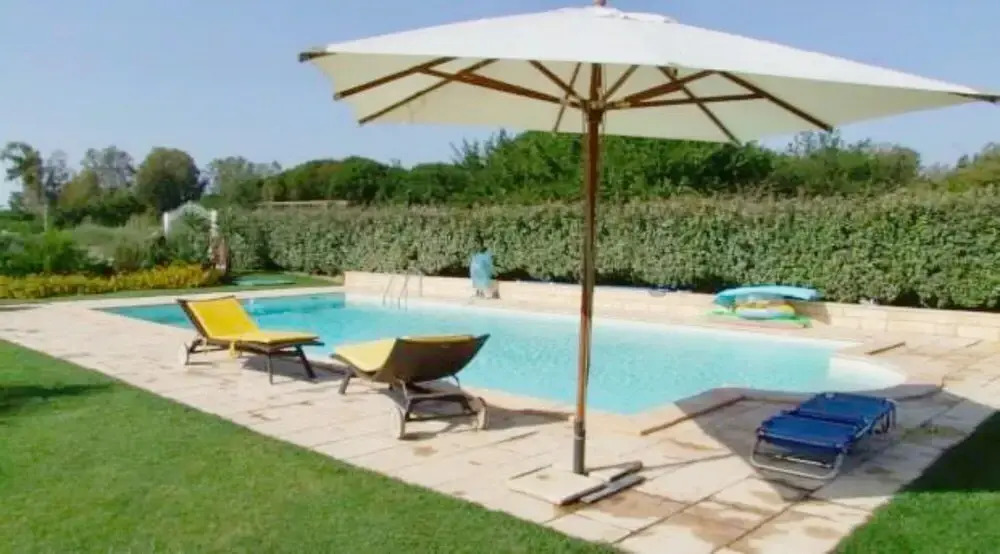 Villa With Pool 2km From the Sea of Alghero With Ac and Wifi for 8 People