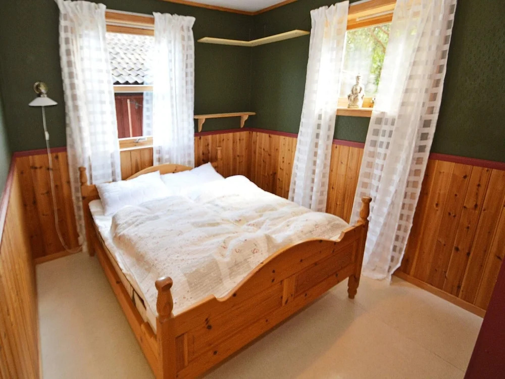 10 Person Holiday Home in Tvedestrand