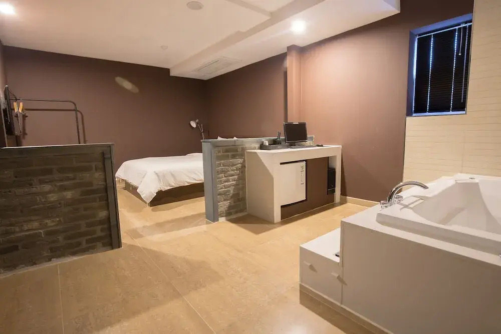 Dong Kyeong Hotel
