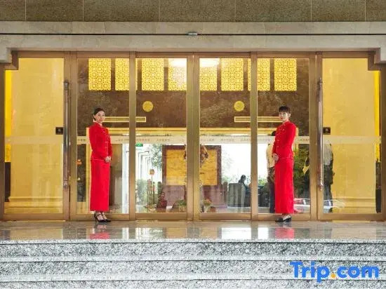 Luzhou Fengzeyuan Hotel