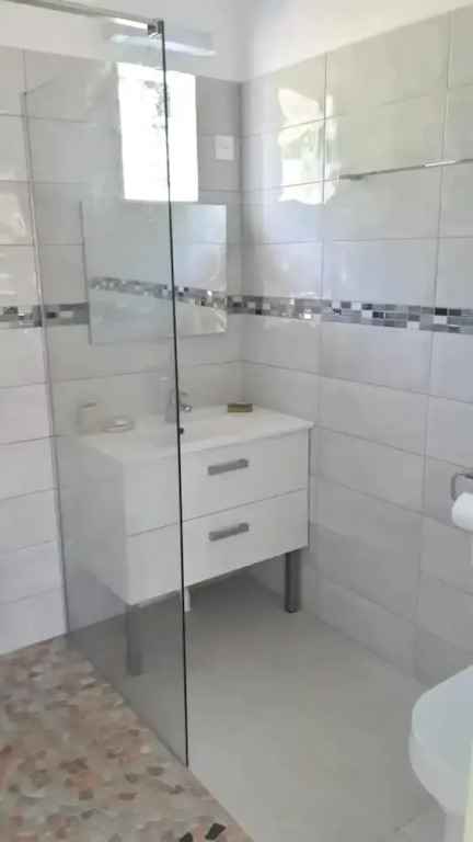 House With 2 Bedrooms in Bouillante, With Furnished Garden and Wifi - 1 km From the Beach