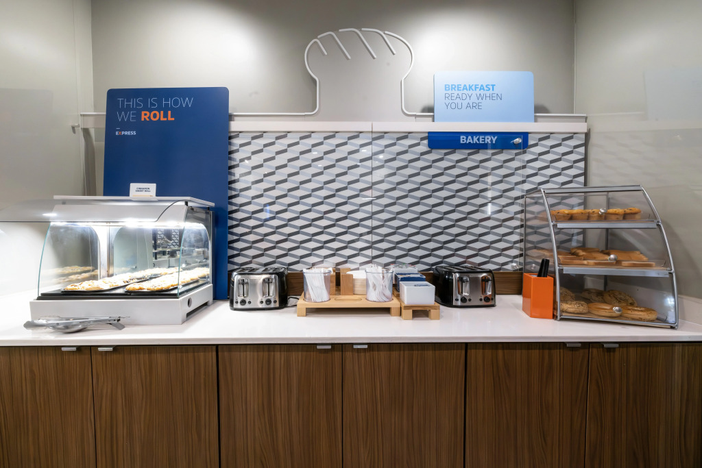 Holiday Inn Express & Suites Dallas Northeast - Arboretum by IHG
