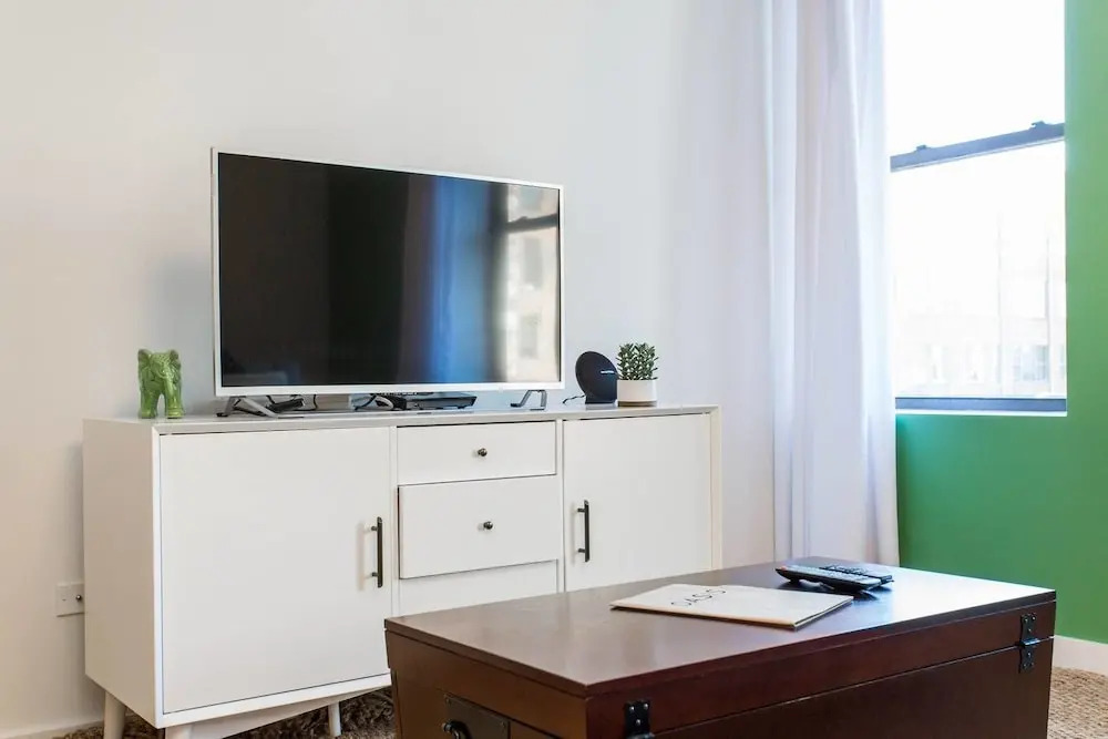 Juniper Mist - Modern 1 Bdr in Downtown