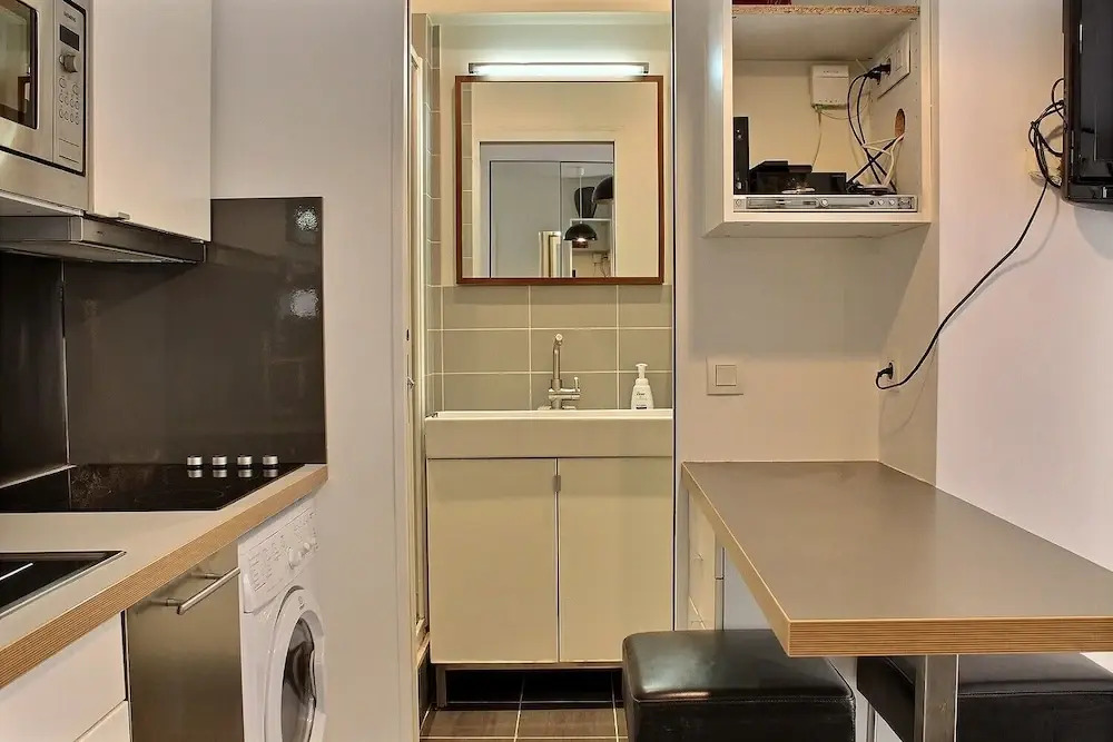 S05003 - Sophisticated Studio for 2 People in the Latin Quarter