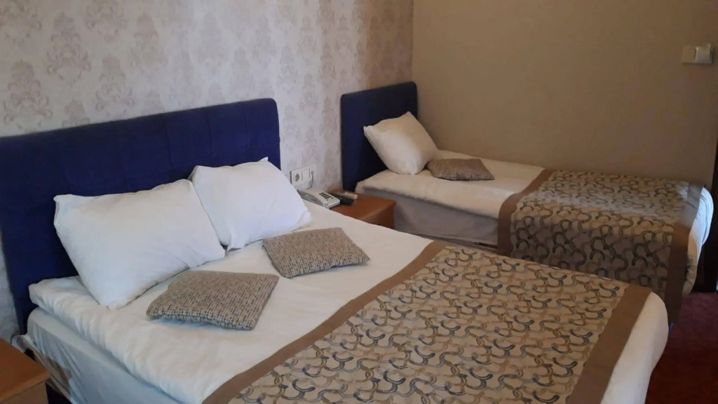 Konur Hotel