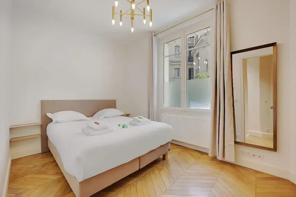 Superb Apartment With Terrace 2br/4p Trocadero