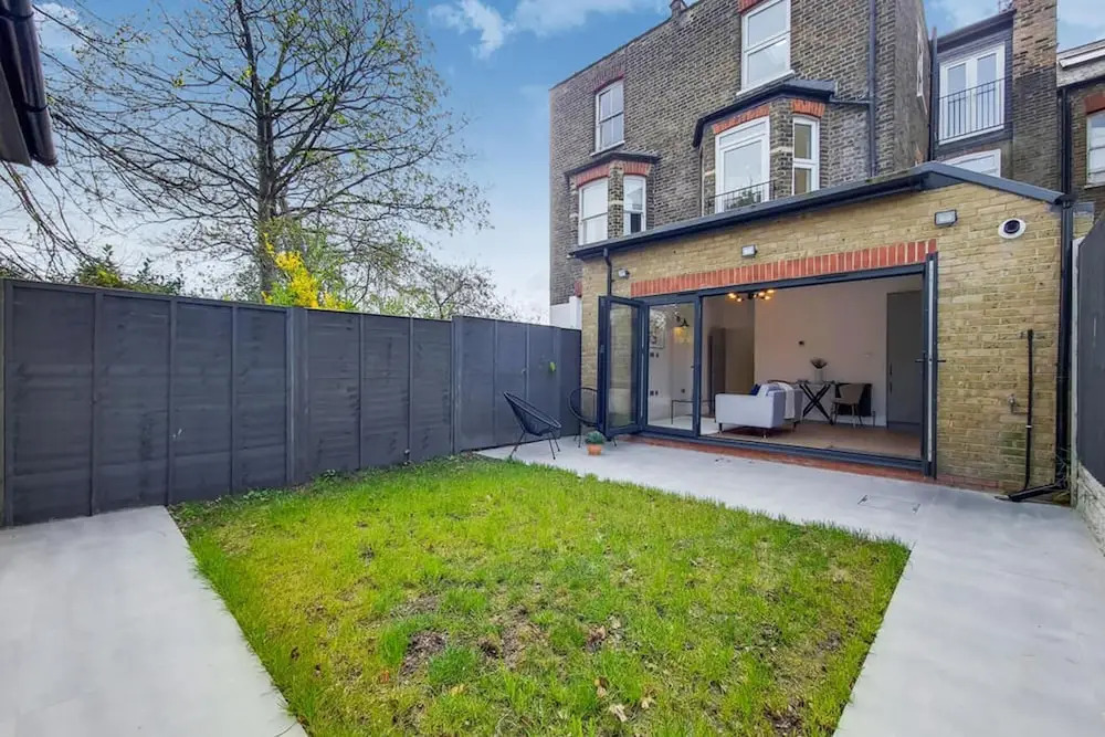 Brand New Luxury 2-bed Apartment in London
