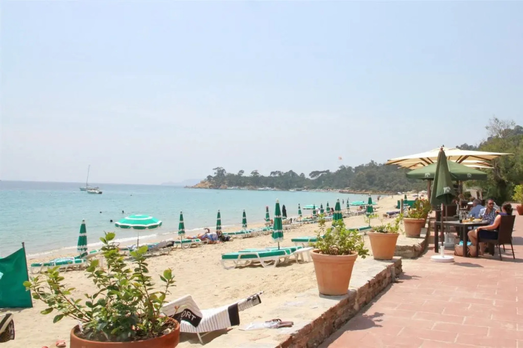 Surplage Hôtel Cavalière
