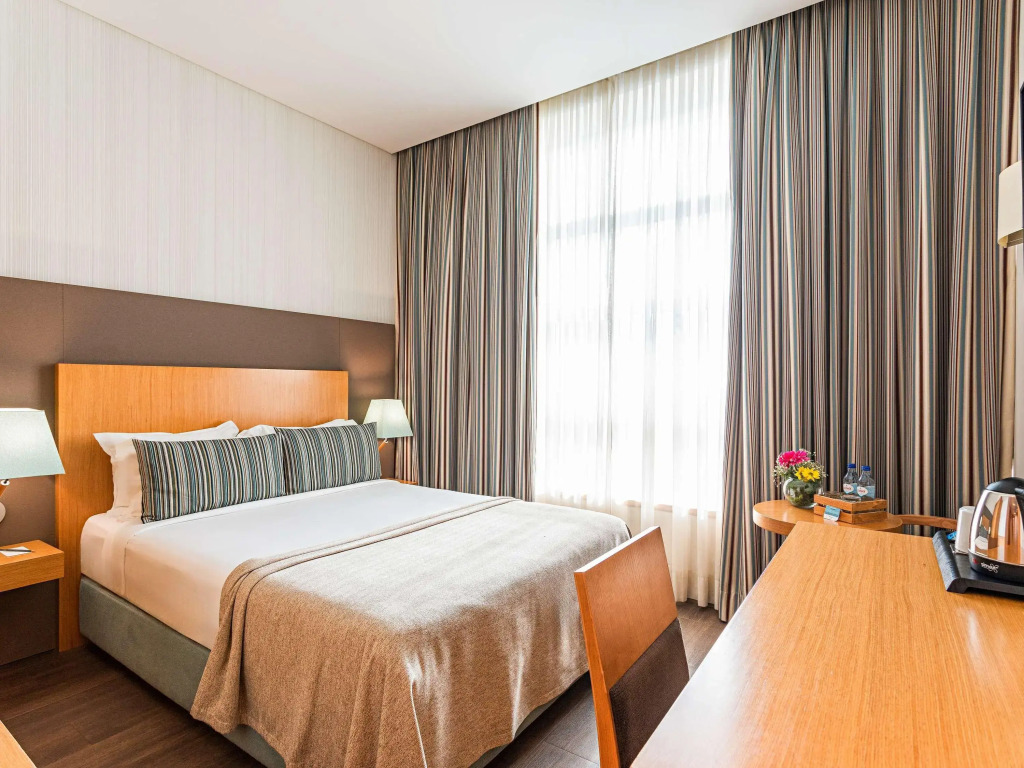 Mercure Lisboa Almada