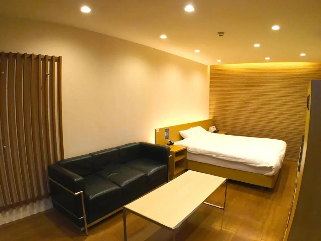 HOTEL 555 Air