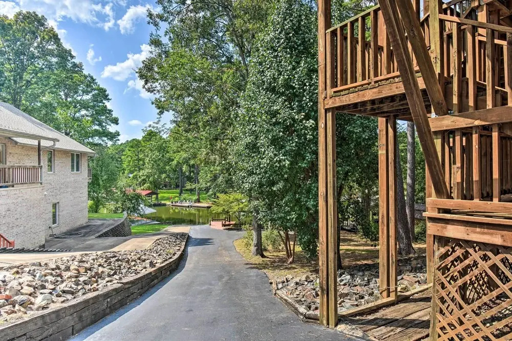 Lakefront Home w/ Private Dock in Hot Springs!