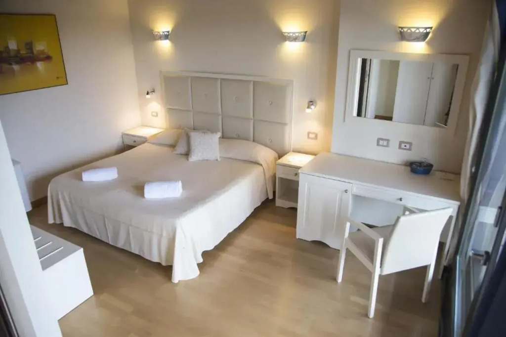 Villa Barbarina - Nature Resort with Pool & Restaurant - Alghero