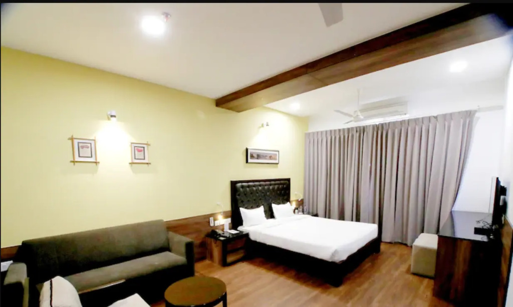 Treebo Premium Baramasi By Jai Club Prime
