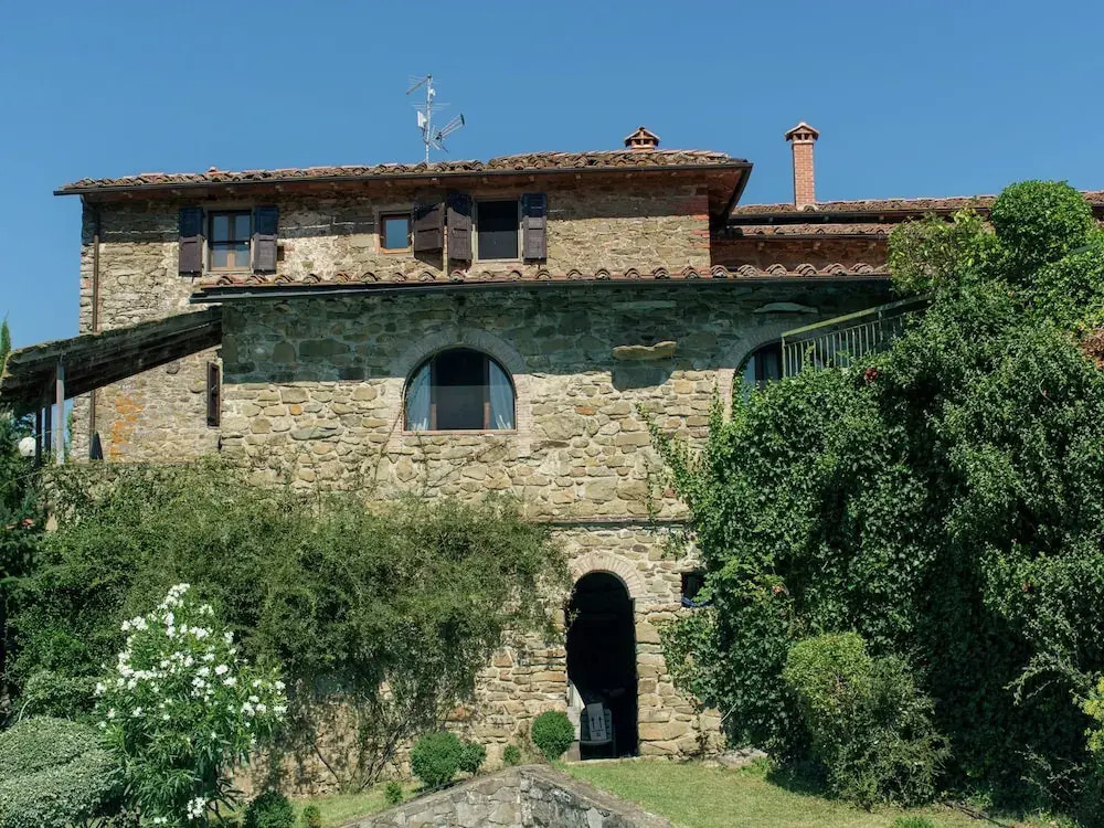 Elegant Holiday Home in Tuscany With Swimming Pool