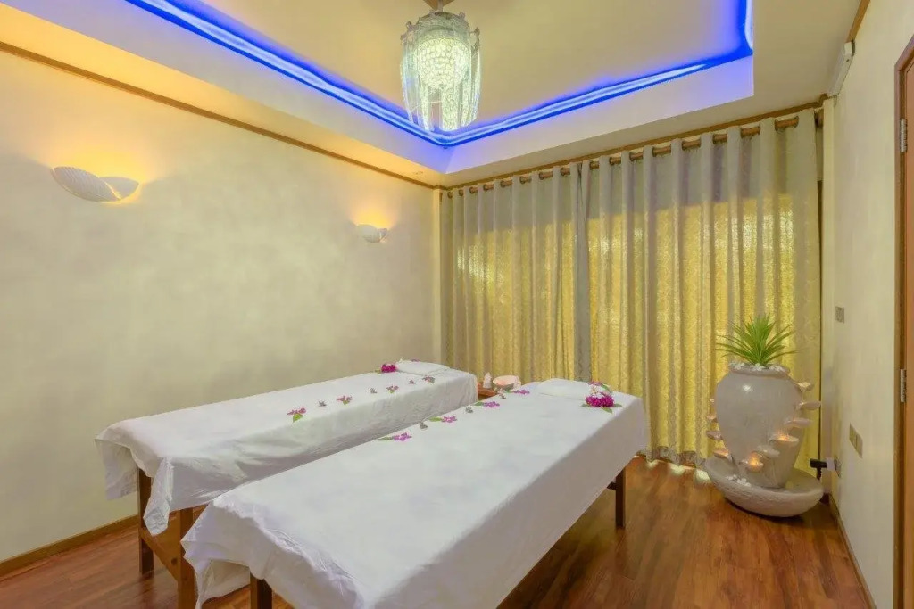 Отель Araamu Holidays & Spa