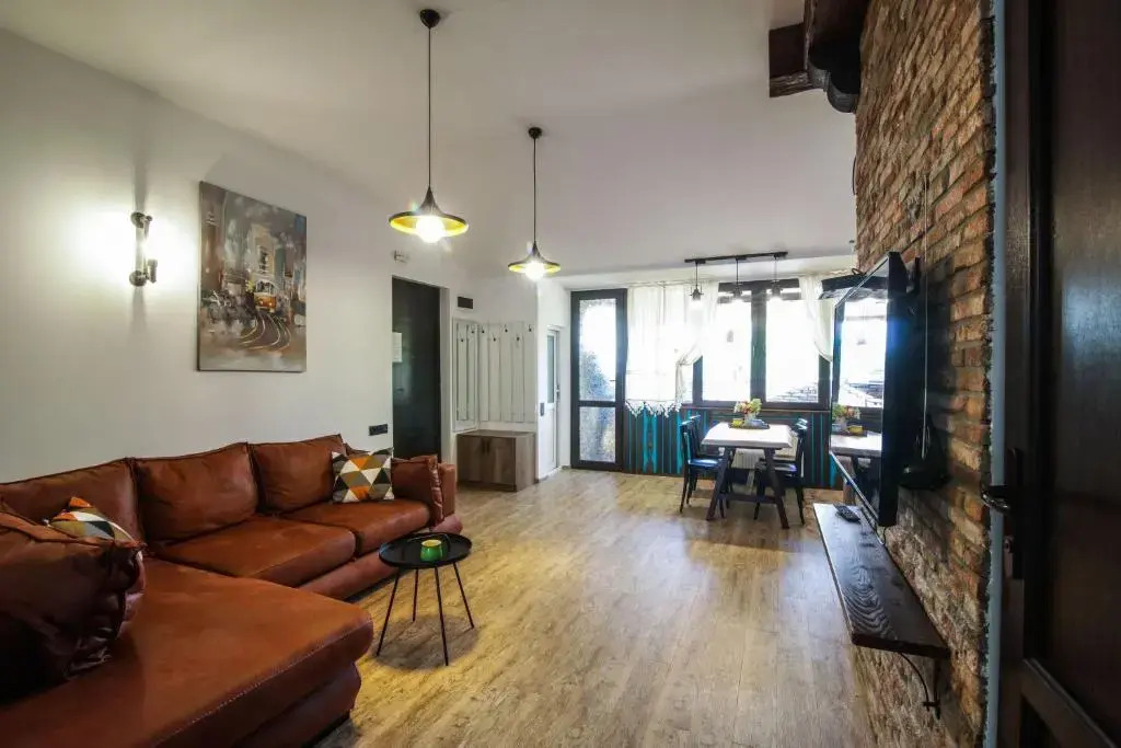 A lovely 2-bedroom apartment in central Tbilisi