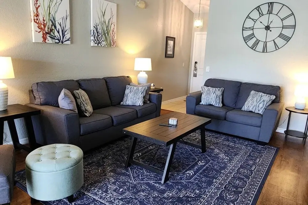 733 Reserve at Town Center