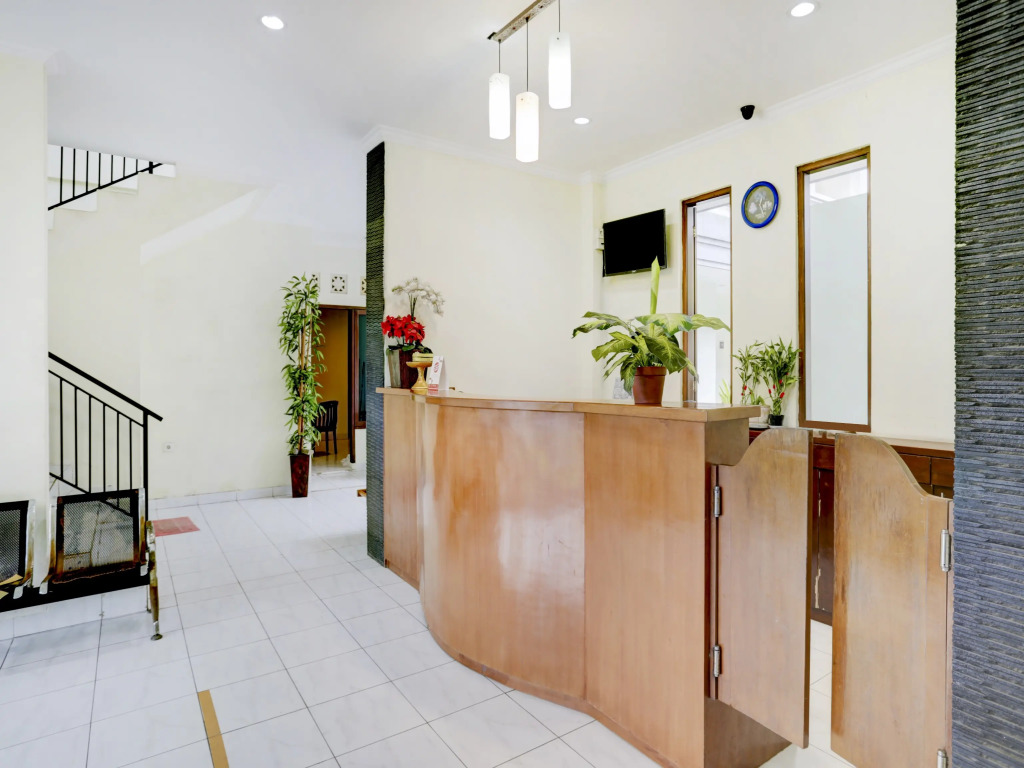 OYO 3910 Teges Inn