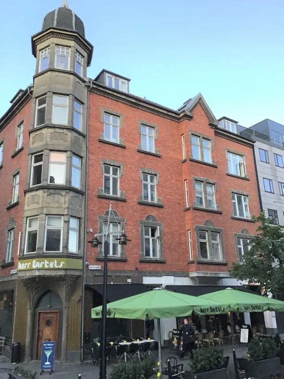 Cozy Spacious Apartment in Downtown Aarhus