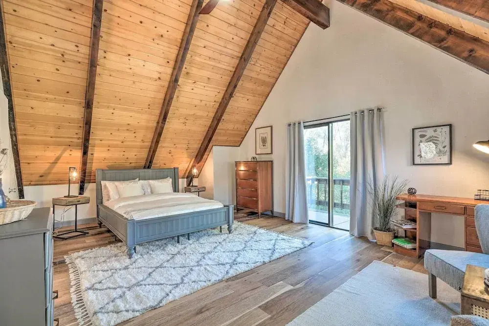 Modern Groveland Chalet ~ 25 Mi to Yosemite