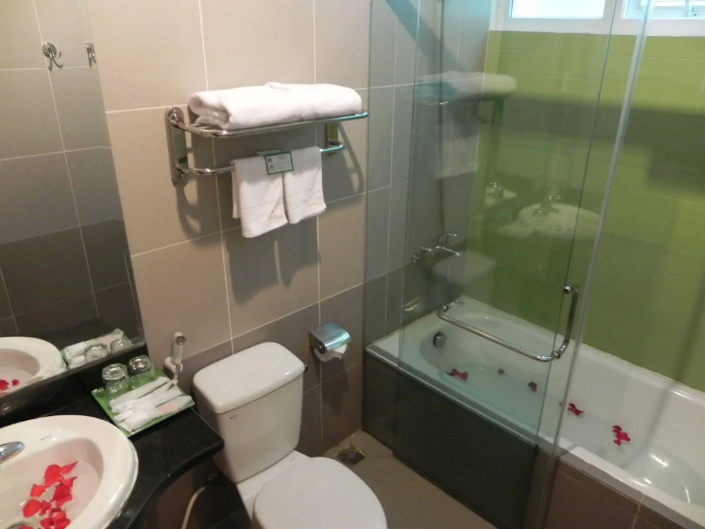 DMZ Hotel ,Central Hue ,Near Perfume River