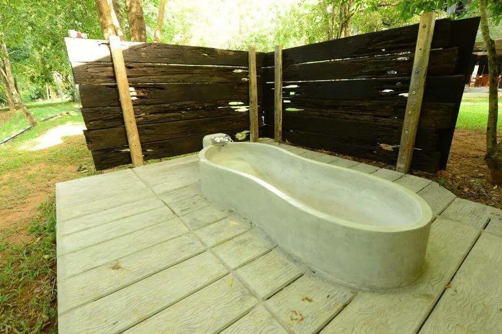 Nil Diya Mankada Safari Lodge